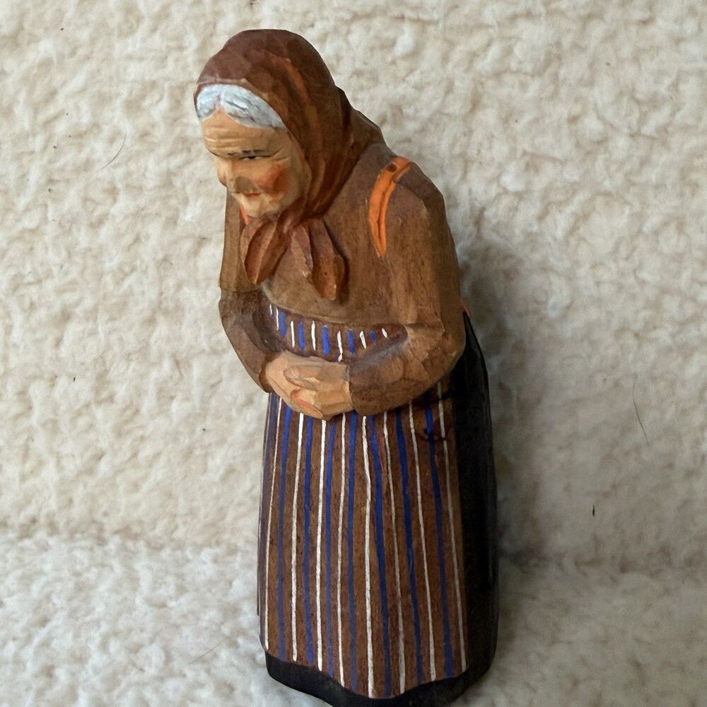 Vtg Swiss Hand Carved Wood Folk Art Peasant Woman Figurine 5” Switzerland READ